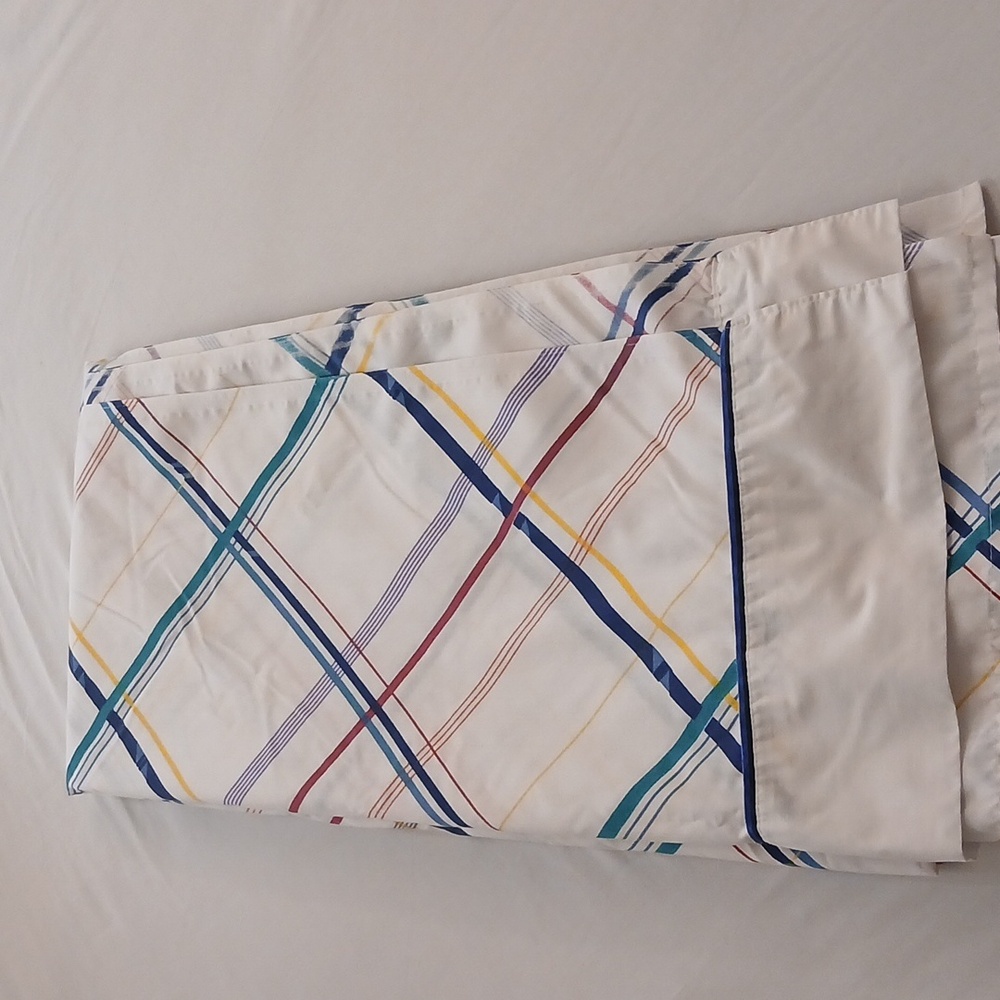 Vintage 3 Piece Queen Sheets - Picture 5 of 11